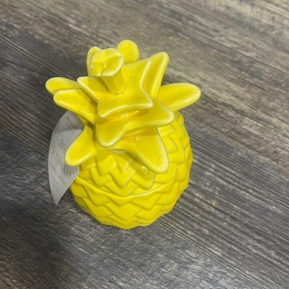 Citrus blossom Pineapple candle - Picture 2 of 9
